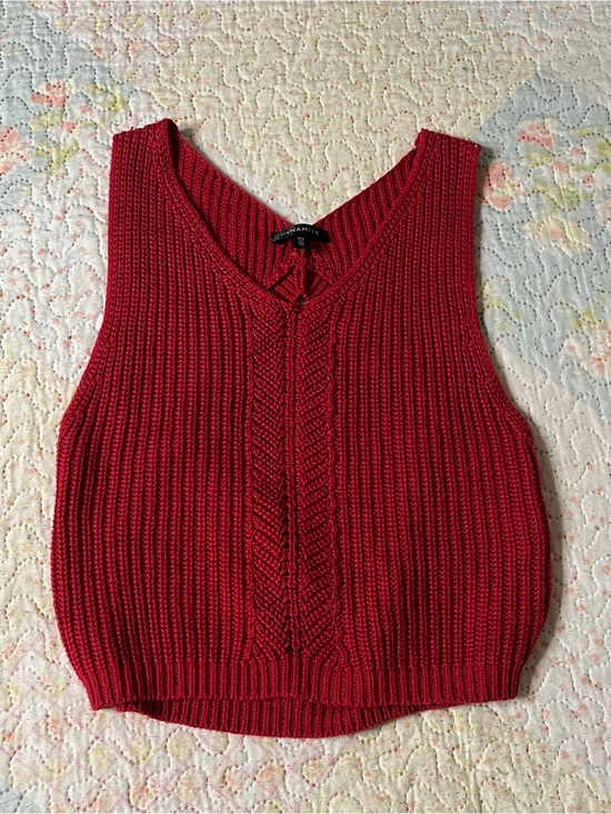 Dynamite Tops - *Free with $40 Purchase* Red Ribbed V-Neck Knit Tank